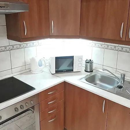 Akacfa 36 91 Mt 3 Bedroom District 7 Appartamento *